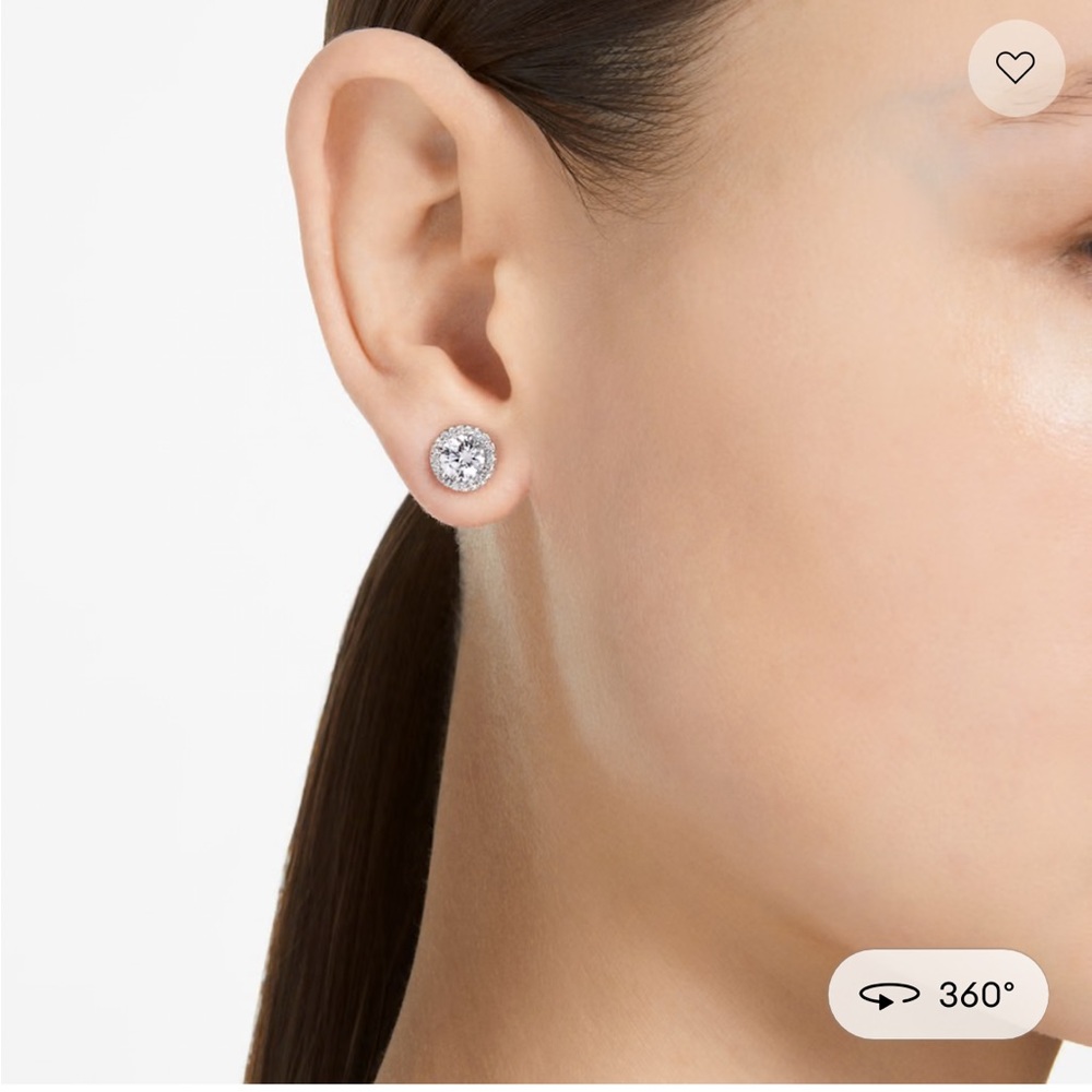 Swarovski Elegant White Stud Earrings